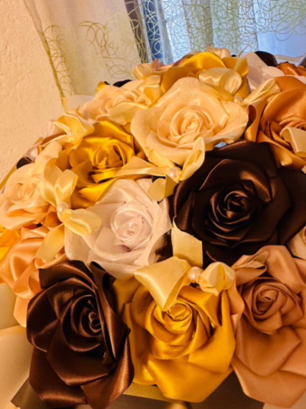 Handmade Satin Ribbon Flower Bucket Gift Bouquet